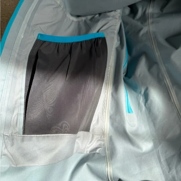 Arc’teryx Alpha SV - Large - Picture 16 of 16